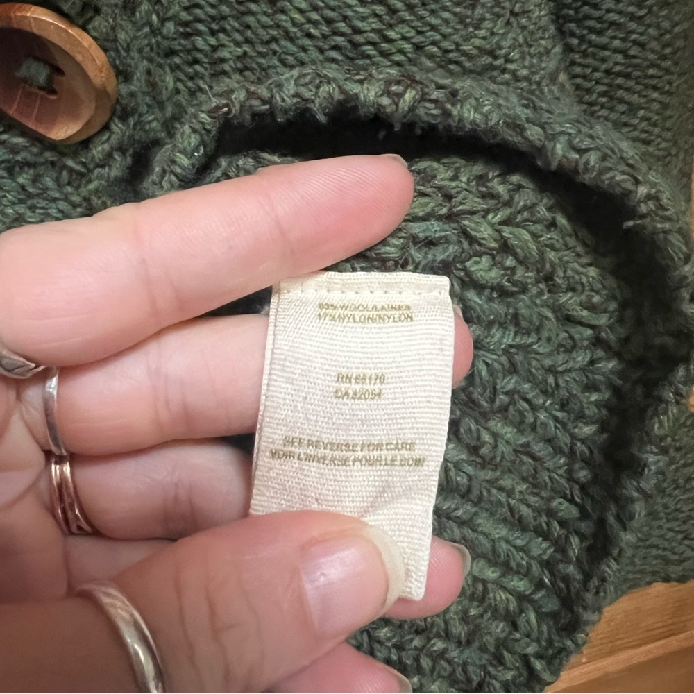 Free People Green Wool Blend Knit Cardigan Wooden Button Cropped Boho - Picture 7 of 7
